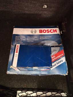 Brzdové kotouče+destičky BOSCH přední - 3