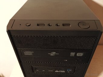 XEON 8vláken,16GB RAM,RX 570 8GB,128GB m.2,1TB HDD,WIN 11 - 3