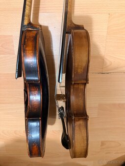 Dvoje staré housle a smyčce - 3