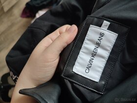 Nová bunda Calvin Klein vel.L - 3