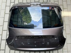 Volant, víko kufru + okno a levé zadní dveře Nissan Juke F15 - 3