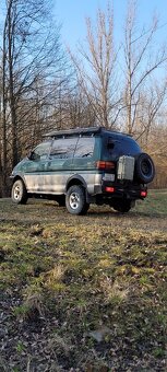 Mitsubishi Space Gear Delica - 3