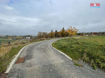 Prodej pozemku k bydlení, 2577 m², Charvatce - 3
