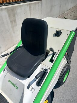 Prodám zahradní traktor Etesia Bahia 14Hp Hydro - 3