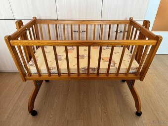 Dětská dřevěná postýlka / kolébka - 3