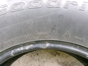 Pneu 265/70 R17 - 3
