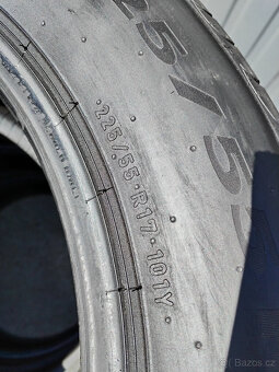 225/55R17 - 3