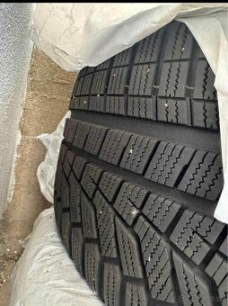 Pneu zimní Hankook winter 275/40 R22 - 3