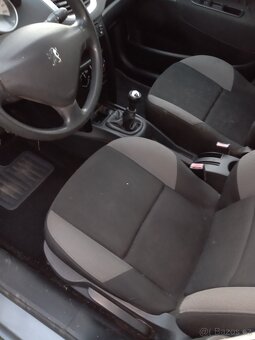 Peugeot 207 1,4 i - 3