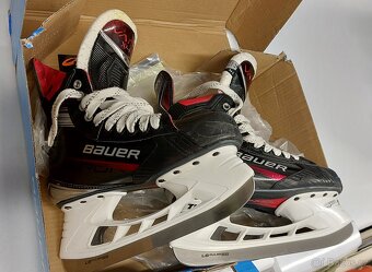 Prodam brusle Bauer Vapor X4 SR 7,5 FIT2 - 3