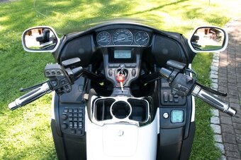 Na Dovoz Honda GL 1800 - 3