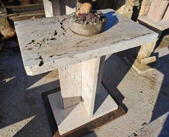 Kamenné stoly - 3