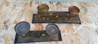 2 kovové svícny - 3