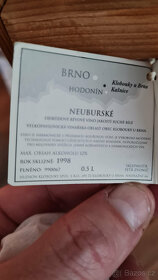 Víno Neuburské 25 let staré - 3