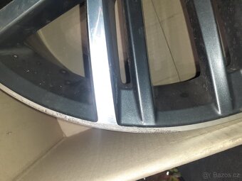 Kola VW Passat B8 - 3