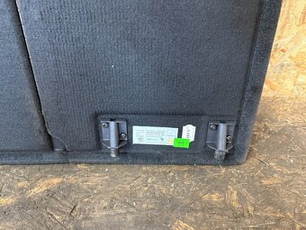 PODLAHA KUFRU VW TOUAREG 7P 7P6863546B - 3