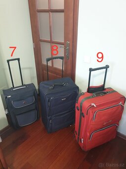 Mnoho různých kufrů (celkem 9) - 3