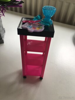 Dětský nábytek Monster High -Ateliér - 3