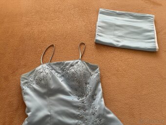 Krásné světle modré saty - 3