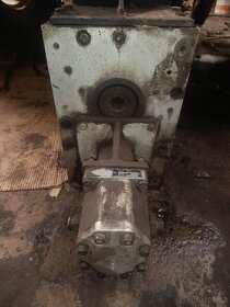 převodovku a chladič - 3