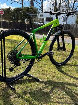 Cube Reaction  RACE 29 19” - 3