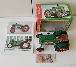 Traktor Zetor 25A Kovap, stará hračka - 3