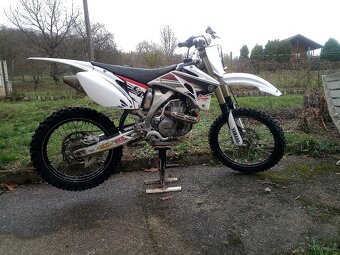 YAMAHA YZ 450F - 3