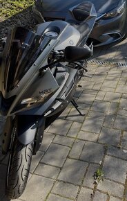 Yamaha YZF-R125 - 3