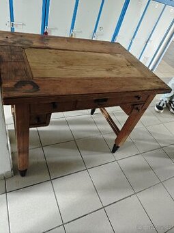 Starožitný stůl - 3