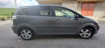 Toyota corolla verso - 3