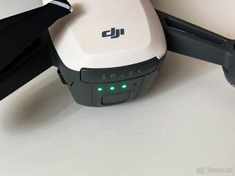 DJI Spark Alpine White včetně RC - 3