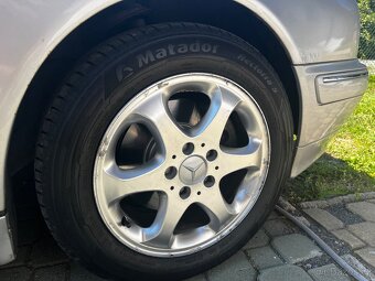 Alu Mercedes R16 s pneu 215/55 - 3