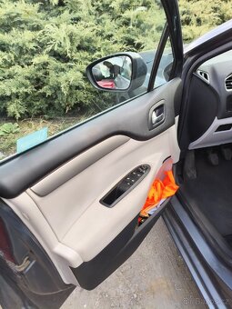 Prodám Citroen C4 r.v.2012 - 3