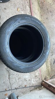 NOKIAN 215/60 R17 zimní pneu - 3