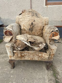 Starožitný nábytek – historismus – pohovka a 2 křesla - 3