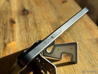 iPhone 15 Pro, 256GB, černý titan, top stav - 3