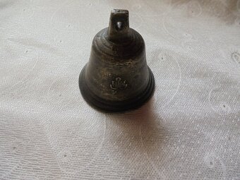 Prodám starý mosazný zvonek č,4 - 3
