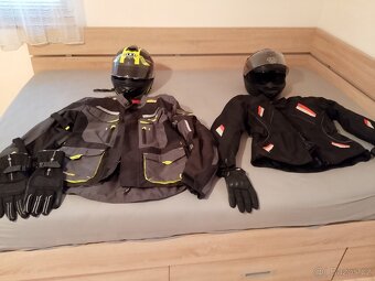 2xbunda 2x přilba - 3
