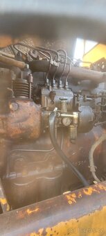 Hon UN 053.1 čelní nakladač r.v. 1981 - 3