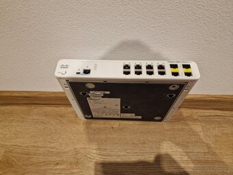 Cisco Catalyst WS-C2960C-8TC-S–managed switch,8×LAN+2×Gb/SFP - 3