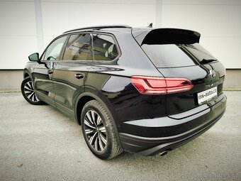 VW Touareg 3,0TDi 4x4 VZDUCH,  KŮŽE, Tažné , r.v.12/2020 DPH - 3