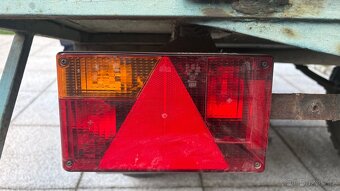 Přívěsný vozík za osobní automobil. Nová světla. Bez TP - 3