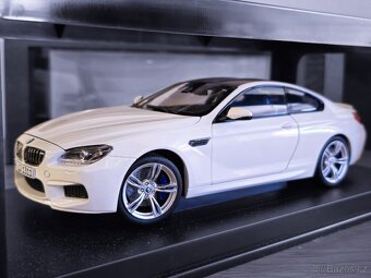 BMW M6 1:18 Paragon Models - 3