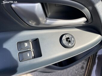 Kia Rio - 3