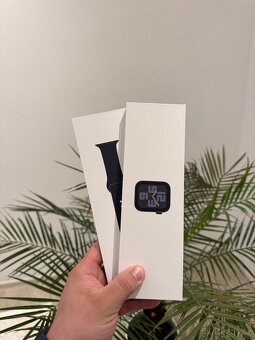 Apple Watch SE (Gen 2) 44mm Midnight Al Mid SB M/L GPS - 3
