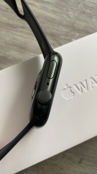 Apple Watch 7 Series 45mm zelené + černý sportovní řemínek - 3