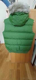 Péřová vesta FRED PERRY | vel. 40 - 3