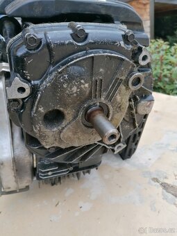 Motor do sekačky - 3