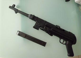 Expanzní samopal MP 40 - 3
