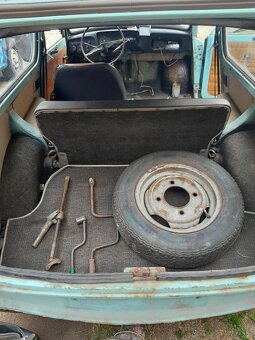 Trabant 601 kombi, 2 v 1 - 3